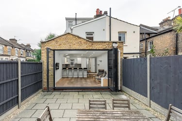6 bed house, Elcot Avenue, Peckham, London, SE151QD - Image 2